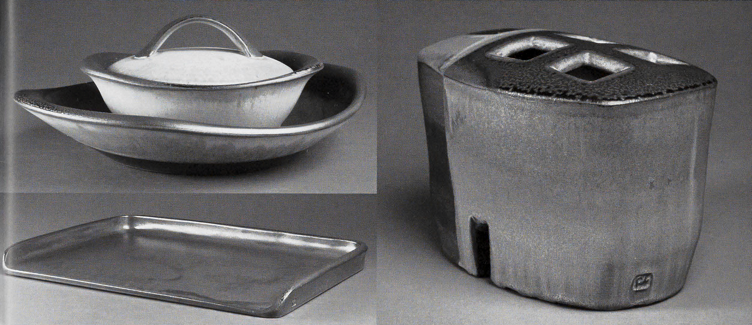 Woodstove Humidifier, Ovenware Set, Oven/pizza stone, 2007. Photographs by Michael Stadler