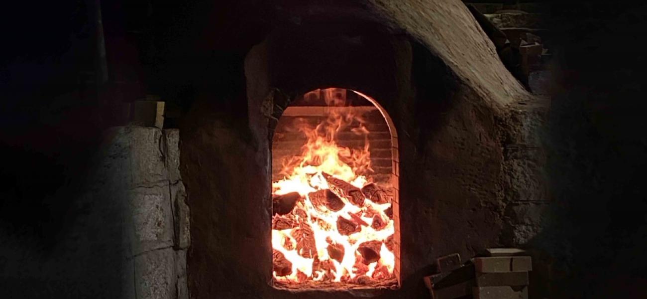 Korean Ceramic Artist Association’s Wood Fire Workshops, firebox.Photo courtesy of the Korean Ceramic Art Association and Hyunmoon Shin