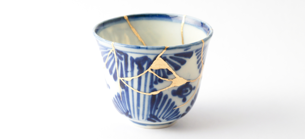 Antique Japanese kintsugi soba cup restored with gold. Photo by Marco Montalti