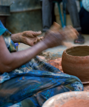 Marie Sow making ceramics. Photo Credit: Ibrahim Cissé