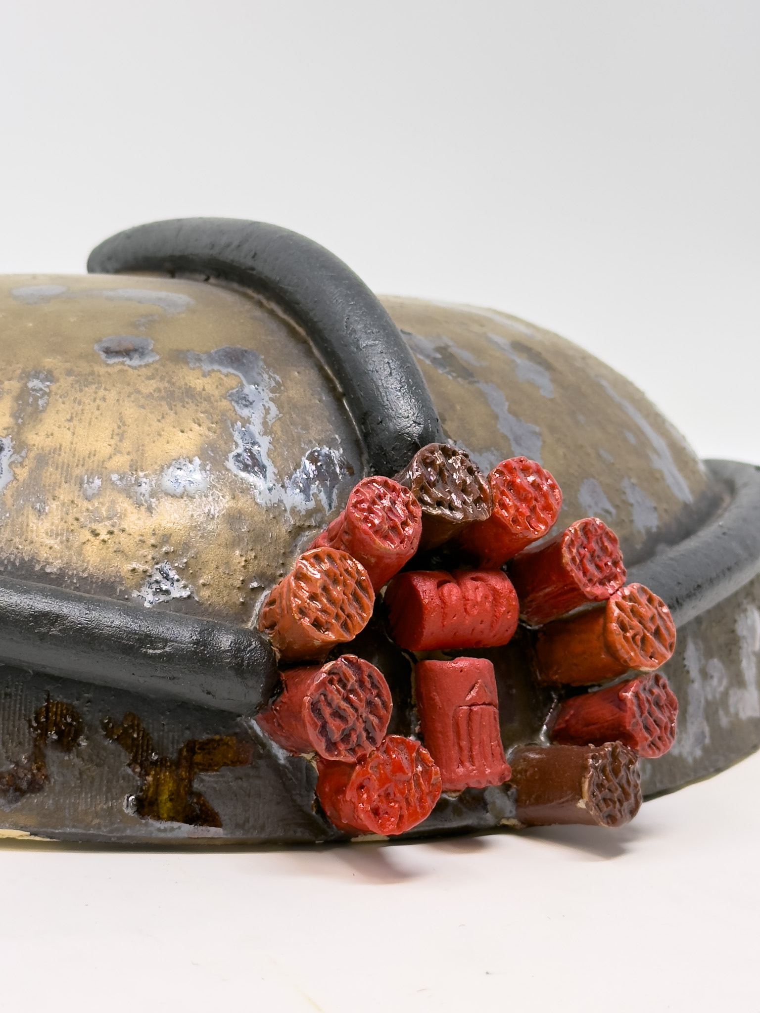 Joy Okokon, Koju Soko II (detail), 2025, 13.5 “x 5” x 8”, stoneware clay, glaze. Photo credit: E.Tyler. 