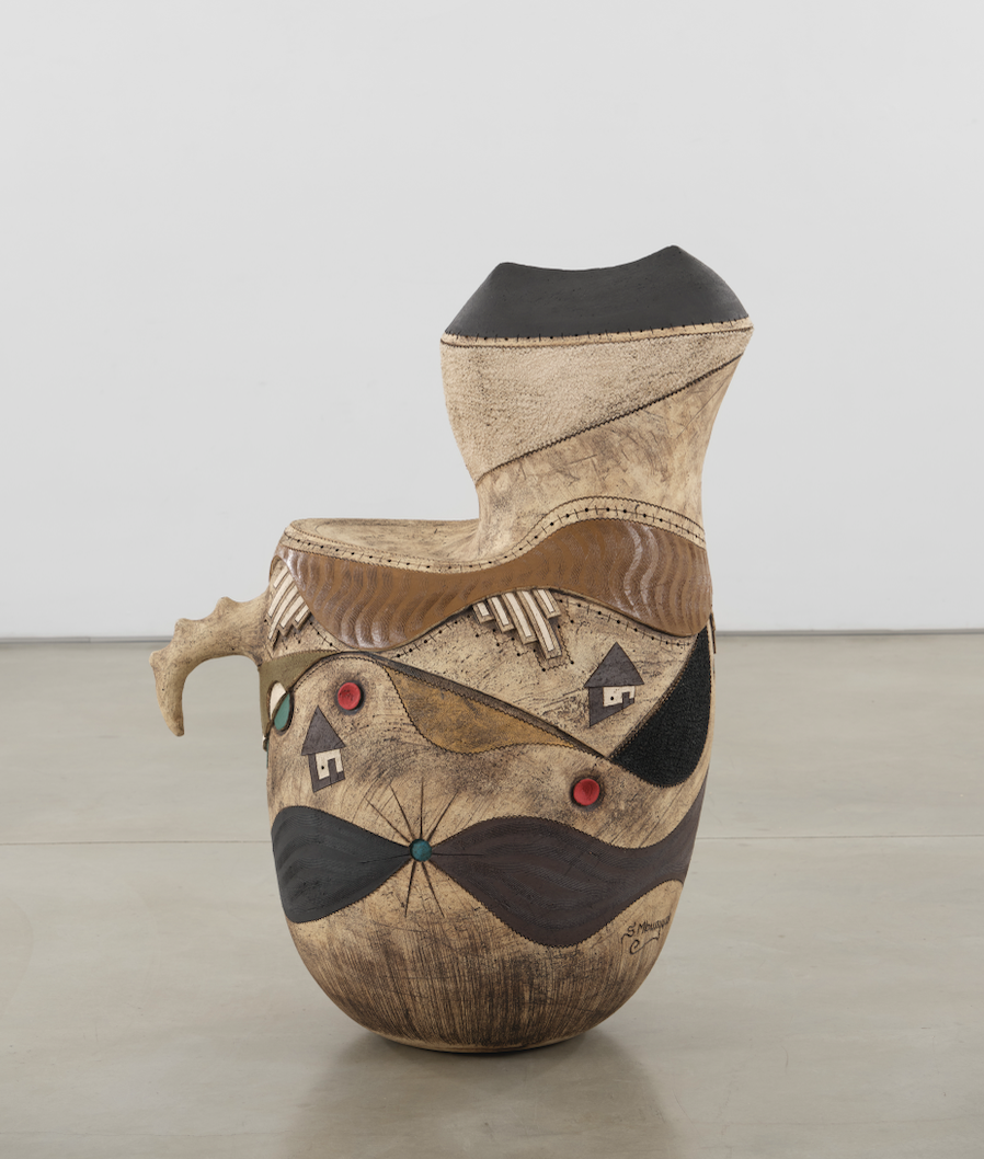 Simphiwe Mbunyuza,  UMQHAGI, 2024, ceramic, 42 1/2 x 33 1/2 x 22 inches, © Artist